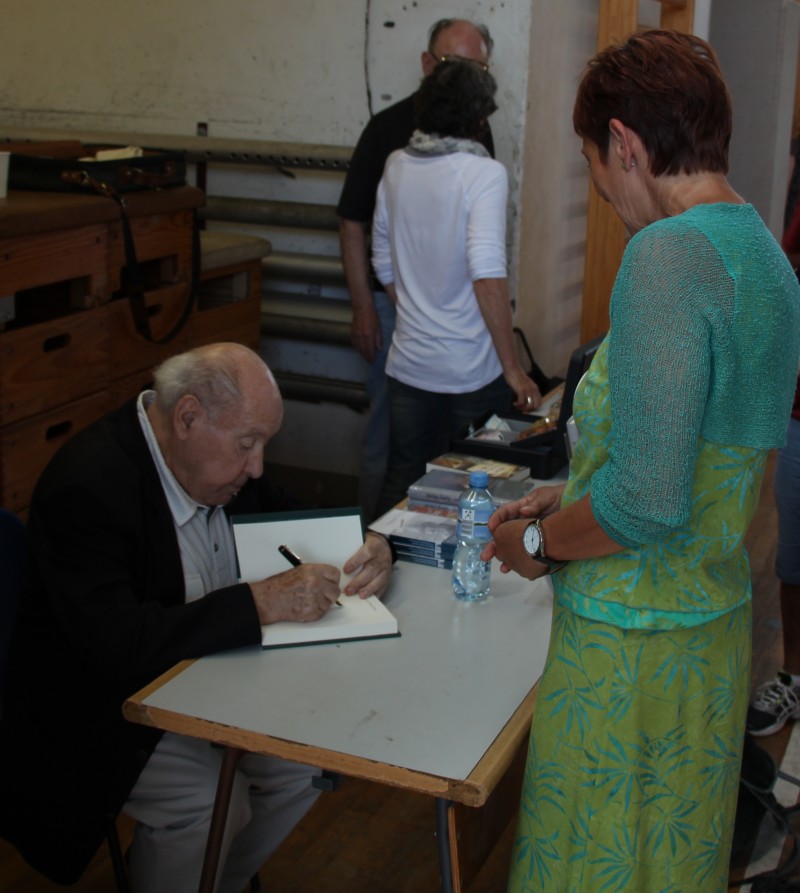 09 signierstunde
